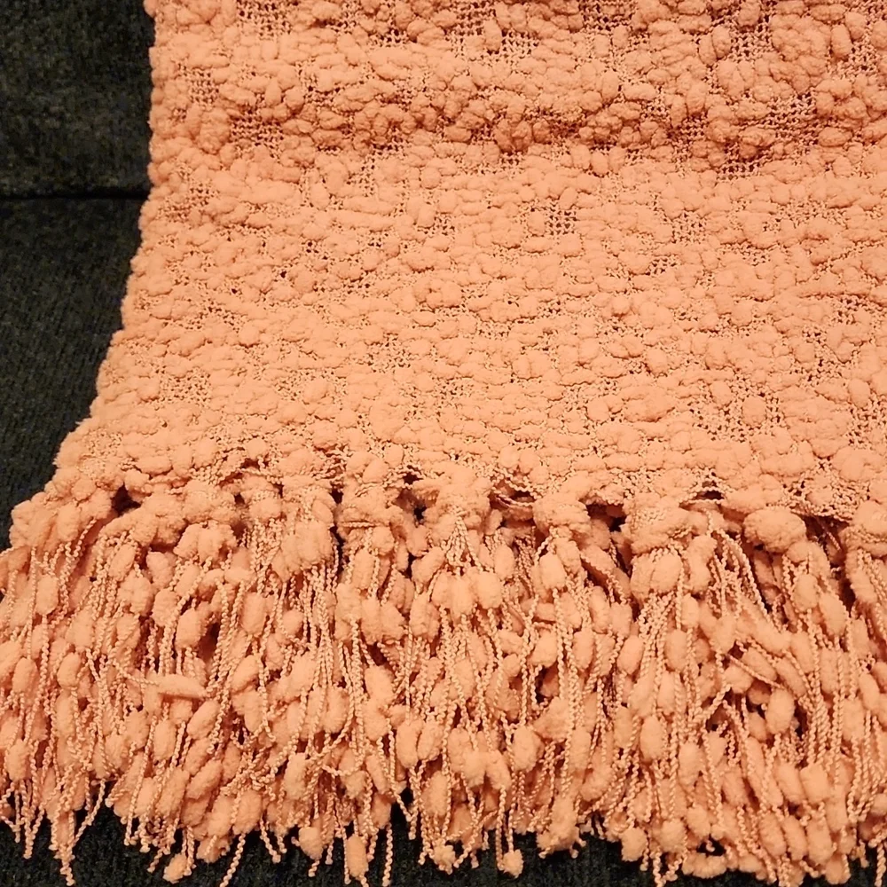 New Wendy Bellisimo Throw in Peachy Mauve Pink